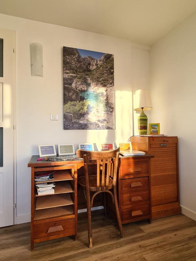 Large Private Garden, Quiet 2-Bedroom Apartment, Air Conditioning, Wifi, Parking Cassis Eksteriør billede