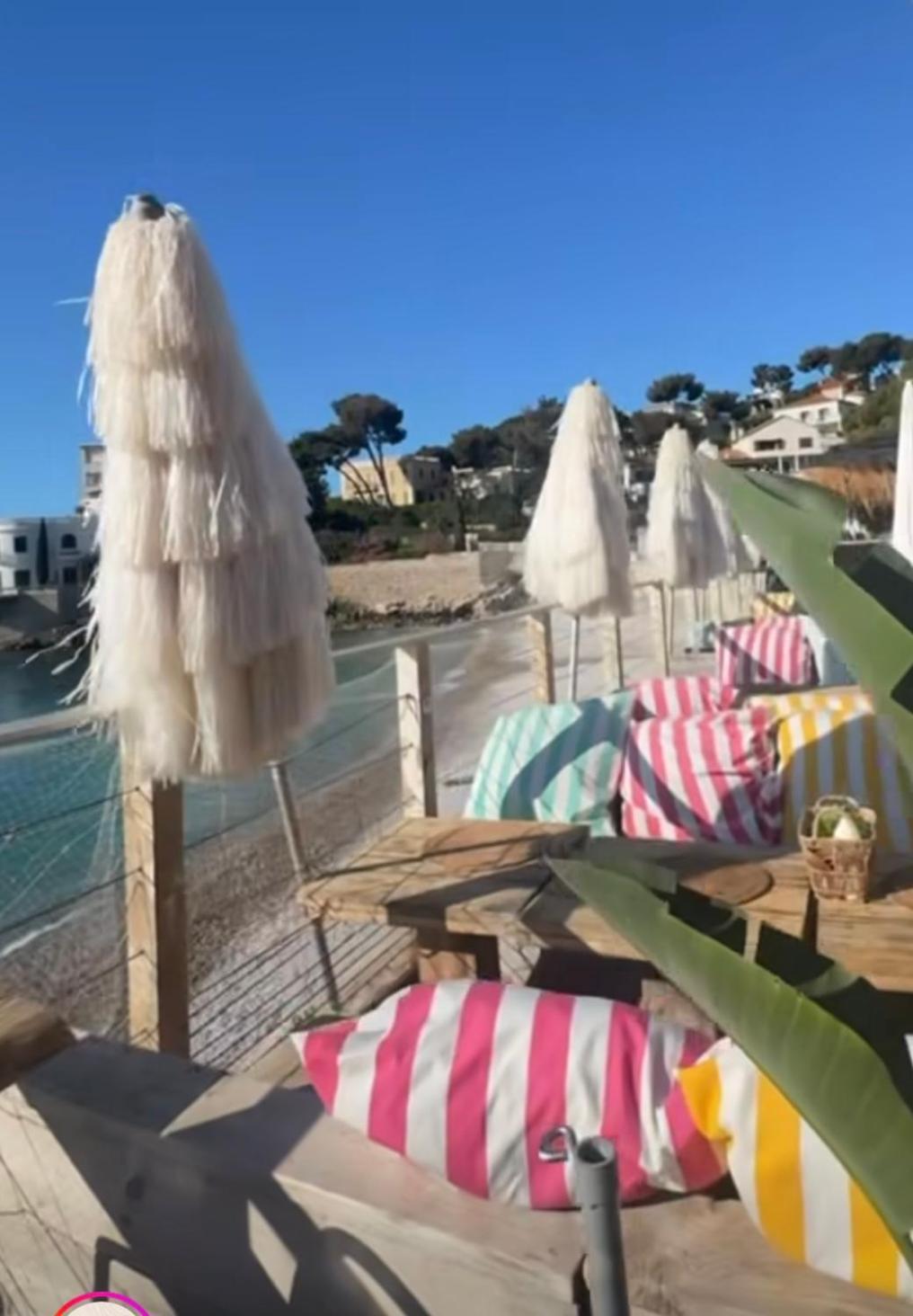 Large Private Garden, Quiet 2-Bedroom Apartment, Air Conditioning, Wifi, Parking Cassis Eksteriør billede